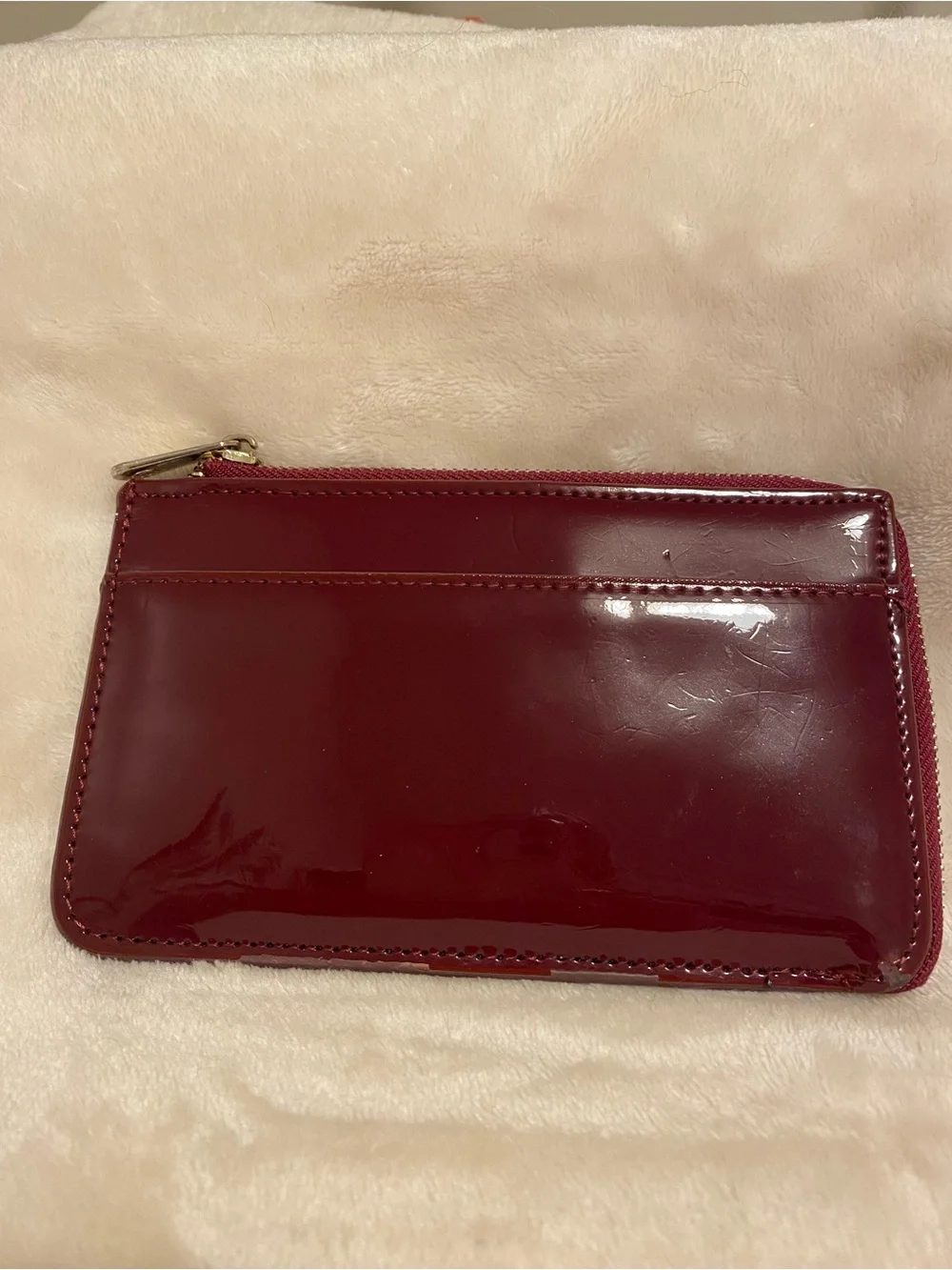 🌸 Adrienne Vittadini Glossy Burgundy Card Wallet with Zip